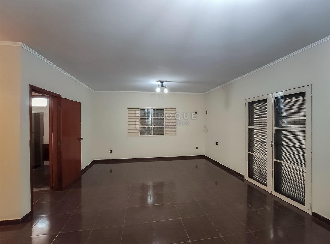 Casa Residencial à venda no bairro Vila Cristovam: Dormitório