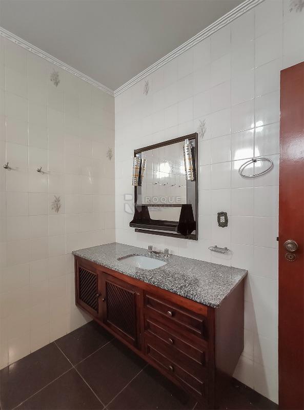 Casa Residencial à venda no bairro Vila Cristovam: WC 