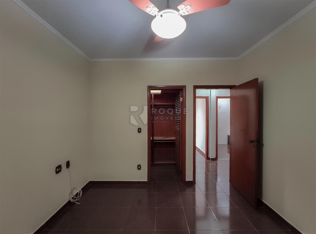 Casa Residencial à venda no bairro Vila Cristovam: Dormitório