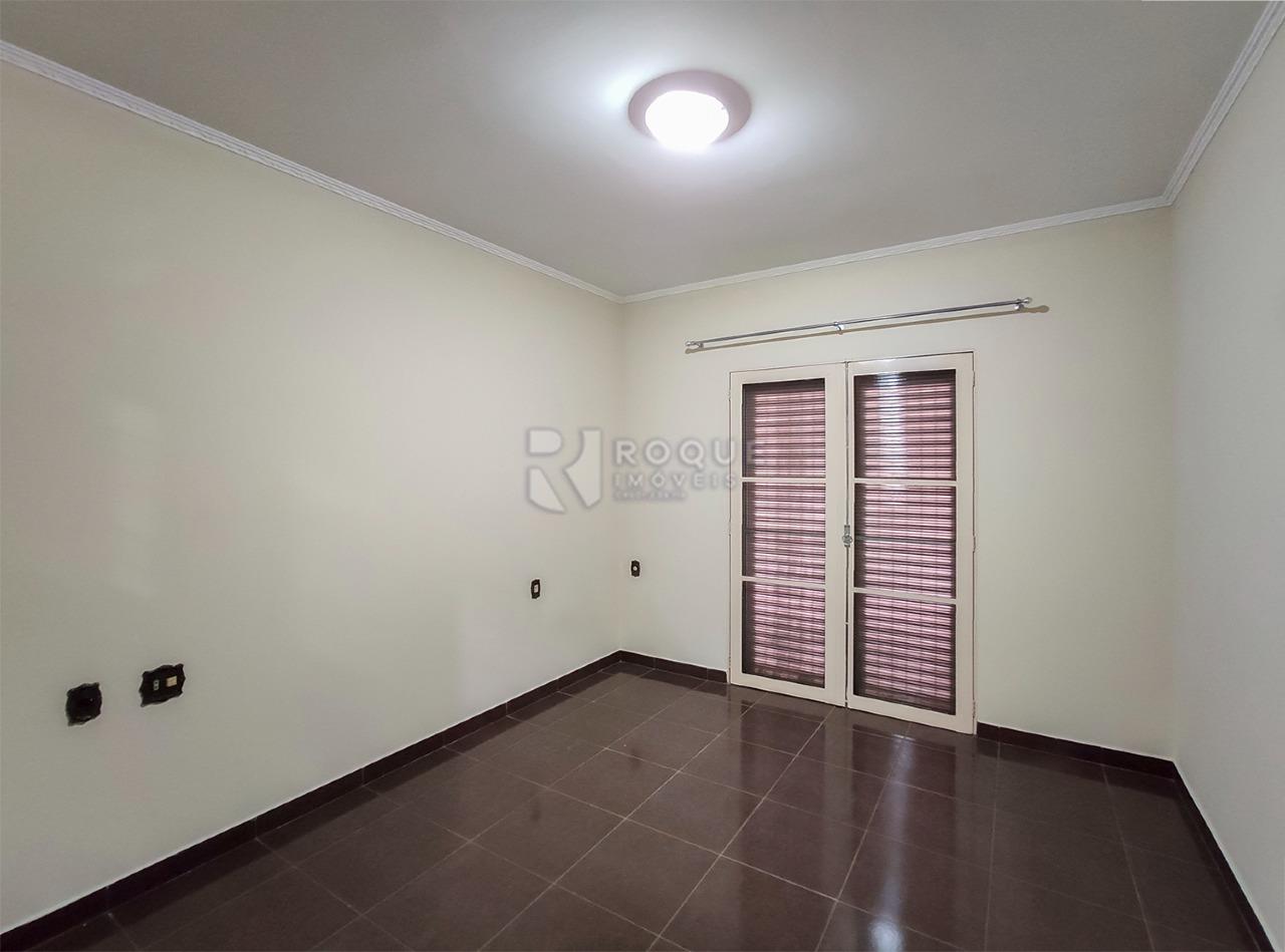 Casa Residencial à venda no bairro Vila Cristovam: Dormitório