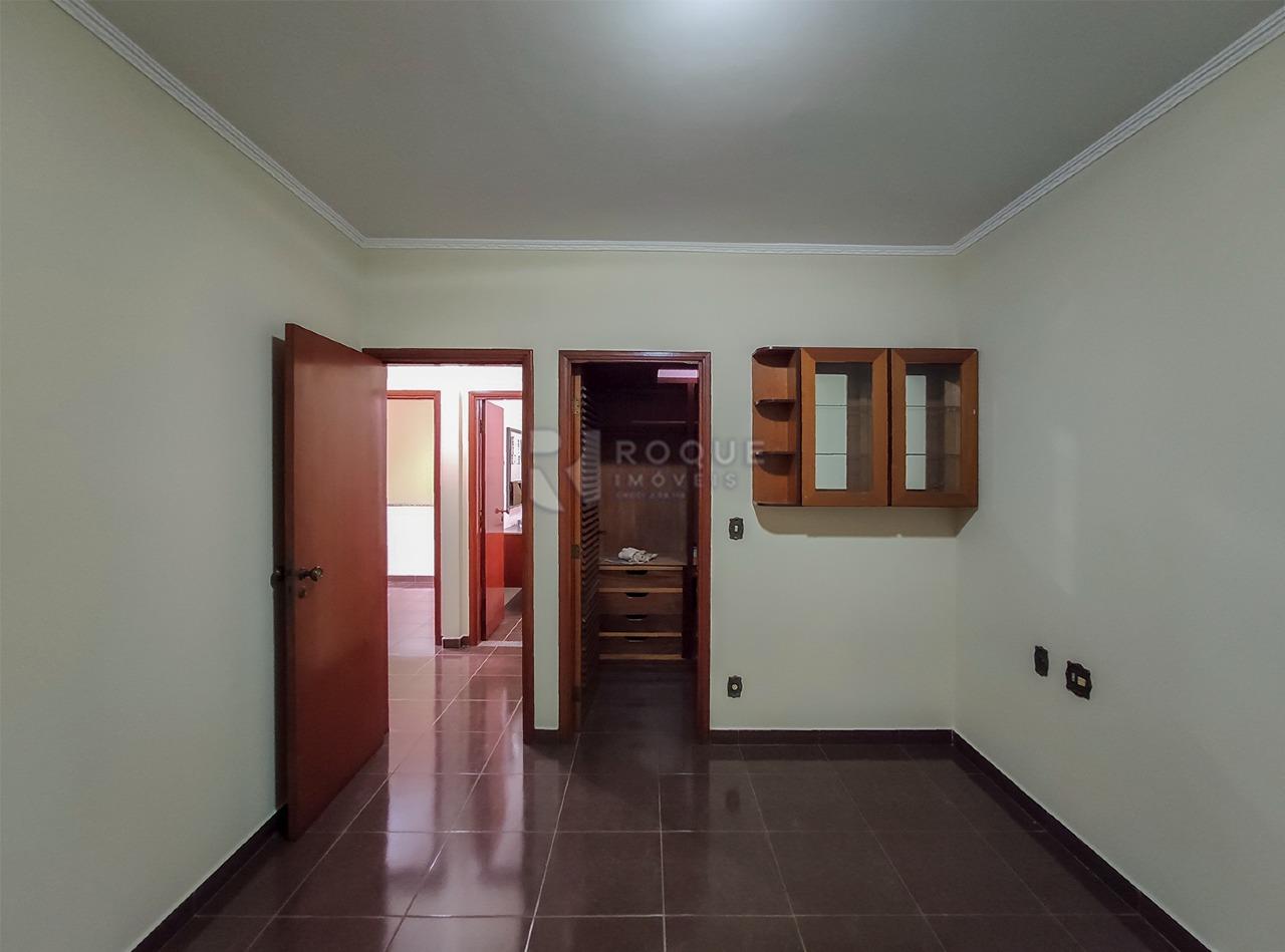 Casa Residencial à venda no bairro Vila Cristovam: Dormitório