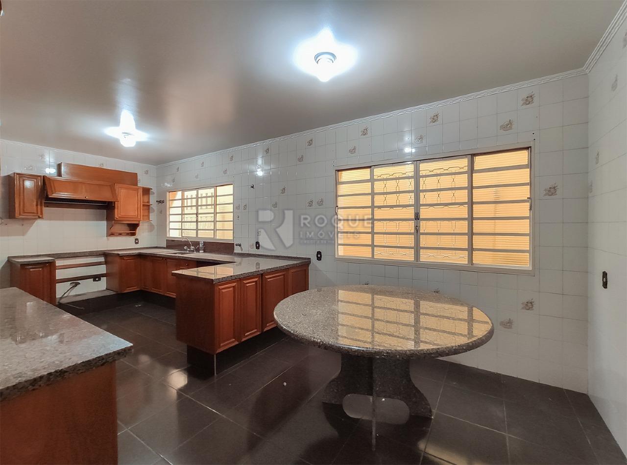 Casa Residencial à venda no bairro Vila Cristovam: Cozinha