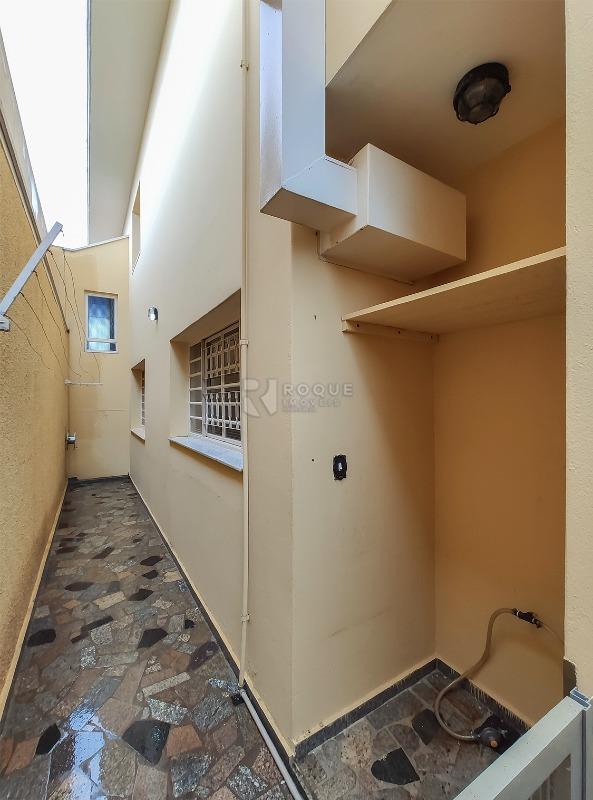 Casa Residencial à venda no bairro Vila Cristovam: Corredor 