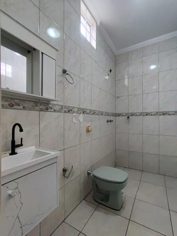 Casa Residencial para aluguel no bairro Residencial Recanto Verde: WC Suíte 1