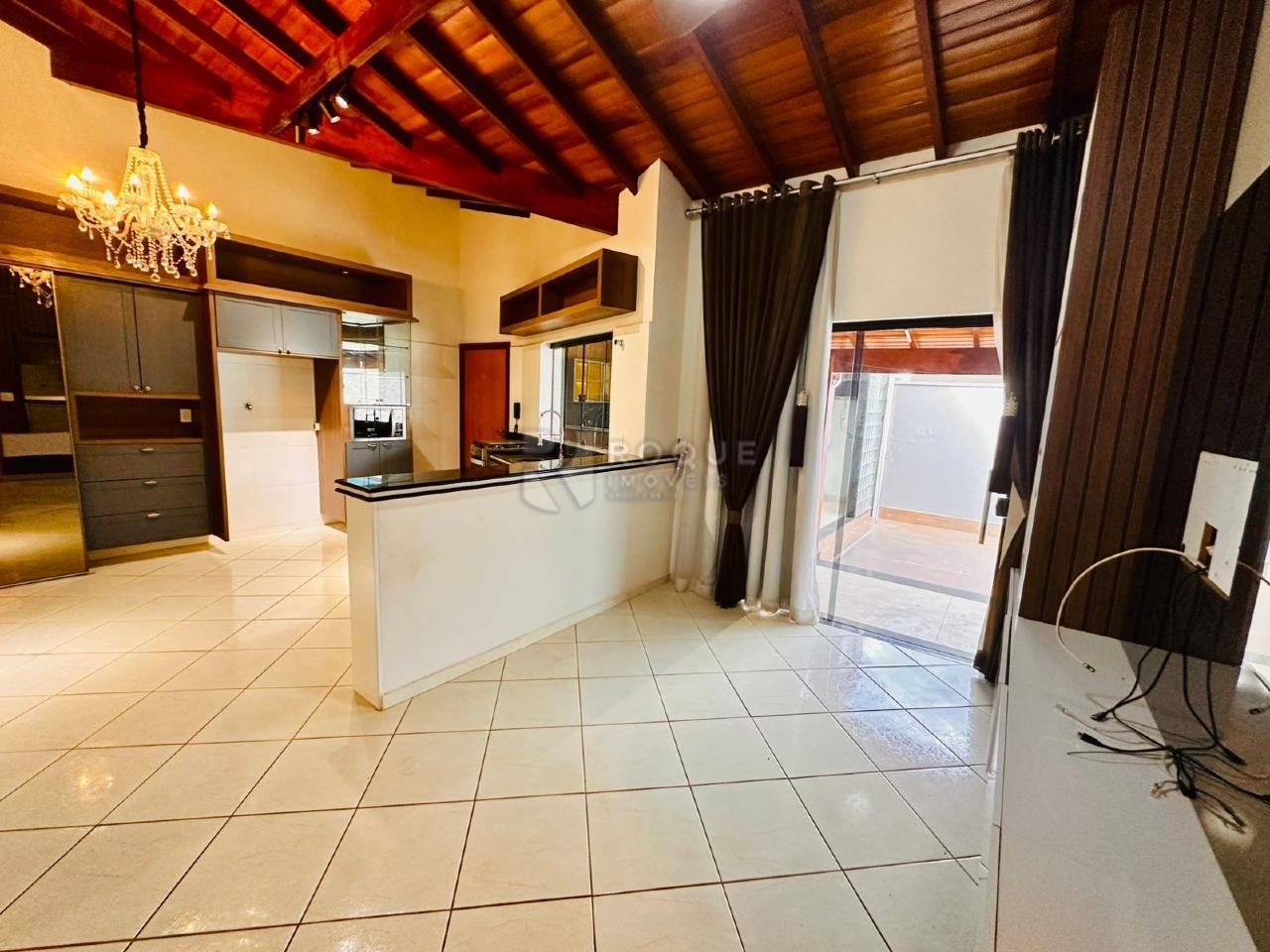 Casa em condomínio à venda no bairro Parque Residencial Roland: SALA 