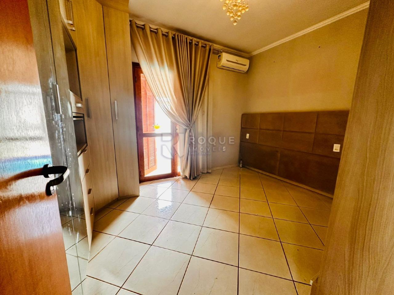 Casa em condomínio à venda no bairro Parque Residencial Roland: SUITE 1