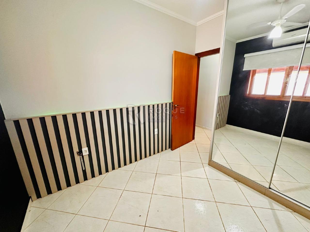 Casa em condomínio à venda no bairro Parque Residencial Roland: DORMITÓRIO 