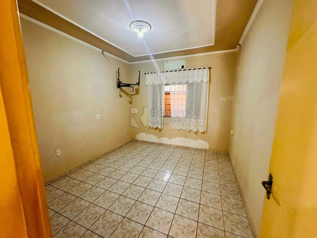 Casa Residencial à venda no bairro Jardim São Paulo: DORMITÓRIO 1