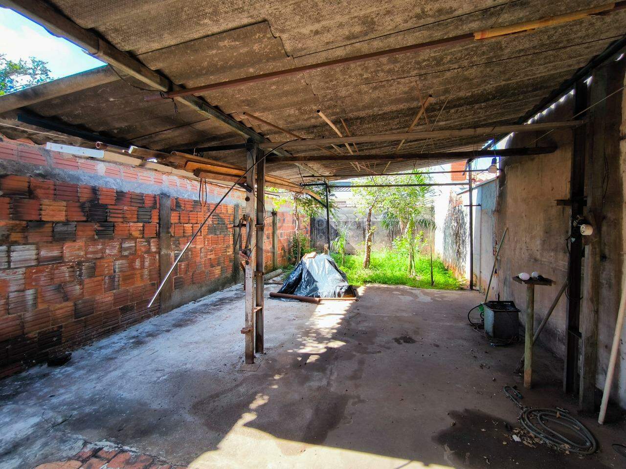 Casa Residencial à venda no bairro Cidade Jardim: ÁREA DE SERVIÇO