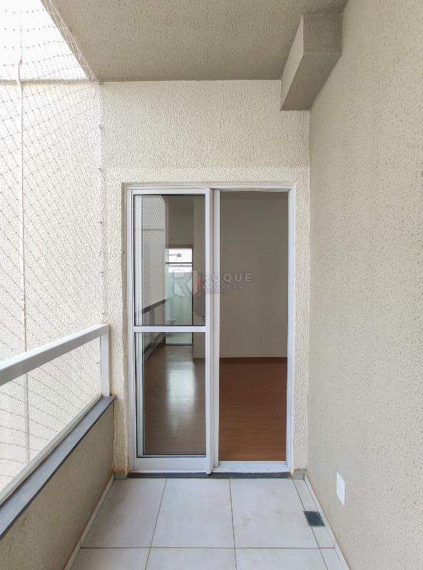 Apartamento à venda no bairro Graminha: Sacada 