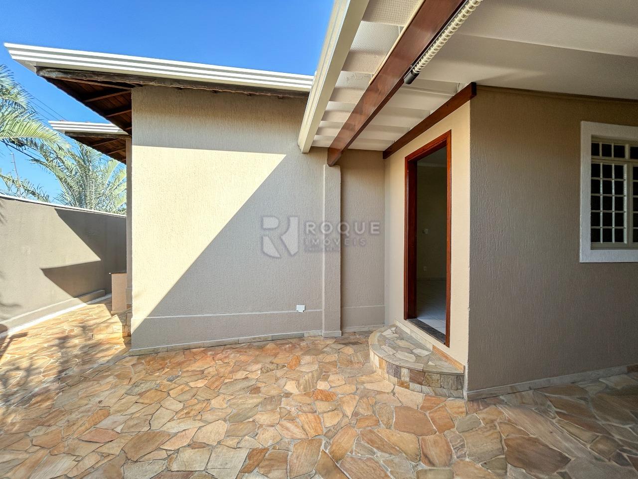 Casa Residencial para aluguel no bairro Jardim Caieira: Frente 