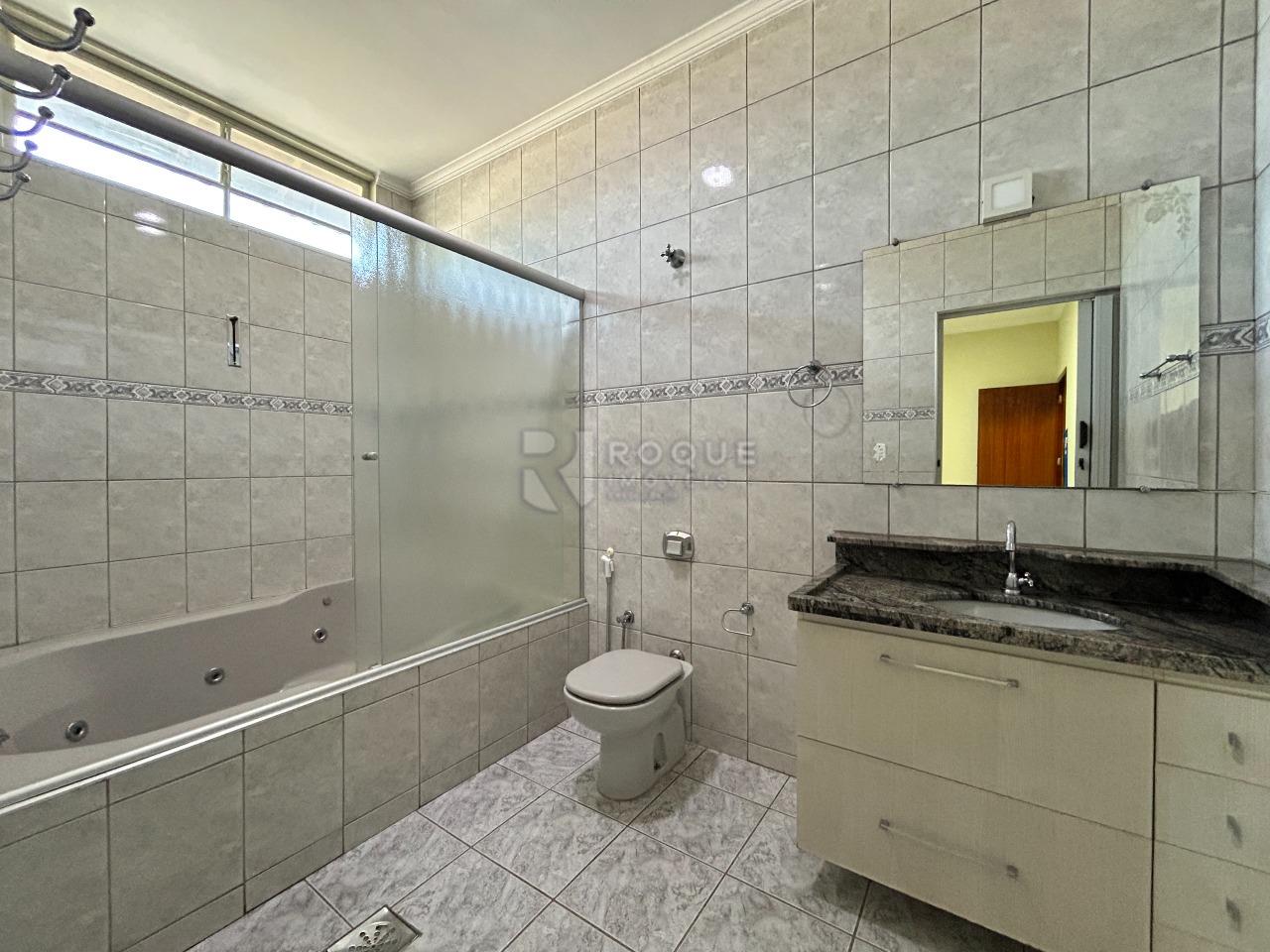 Casa Residencial para aluguel no bairro Jardim Caieira: WC suíte 