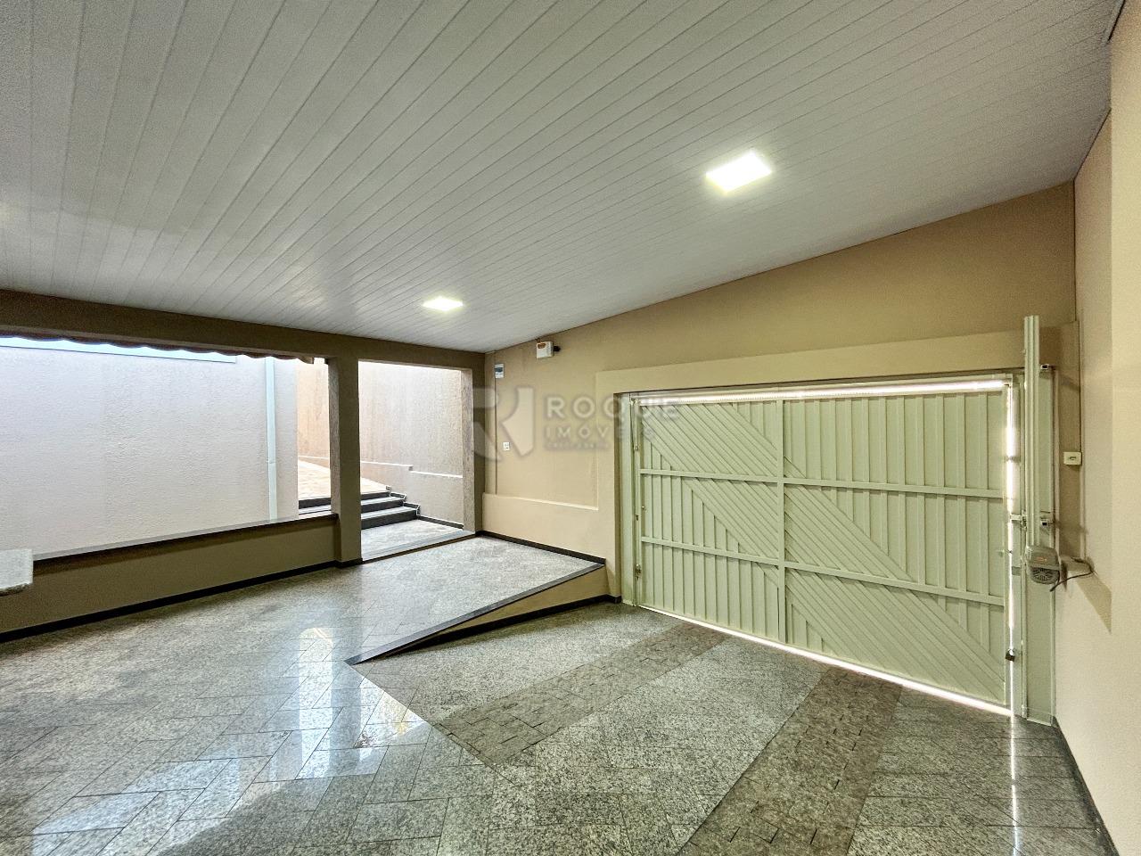 Casa Residencial para aluguel no bairro Jardim Caieira: Garagem 2 