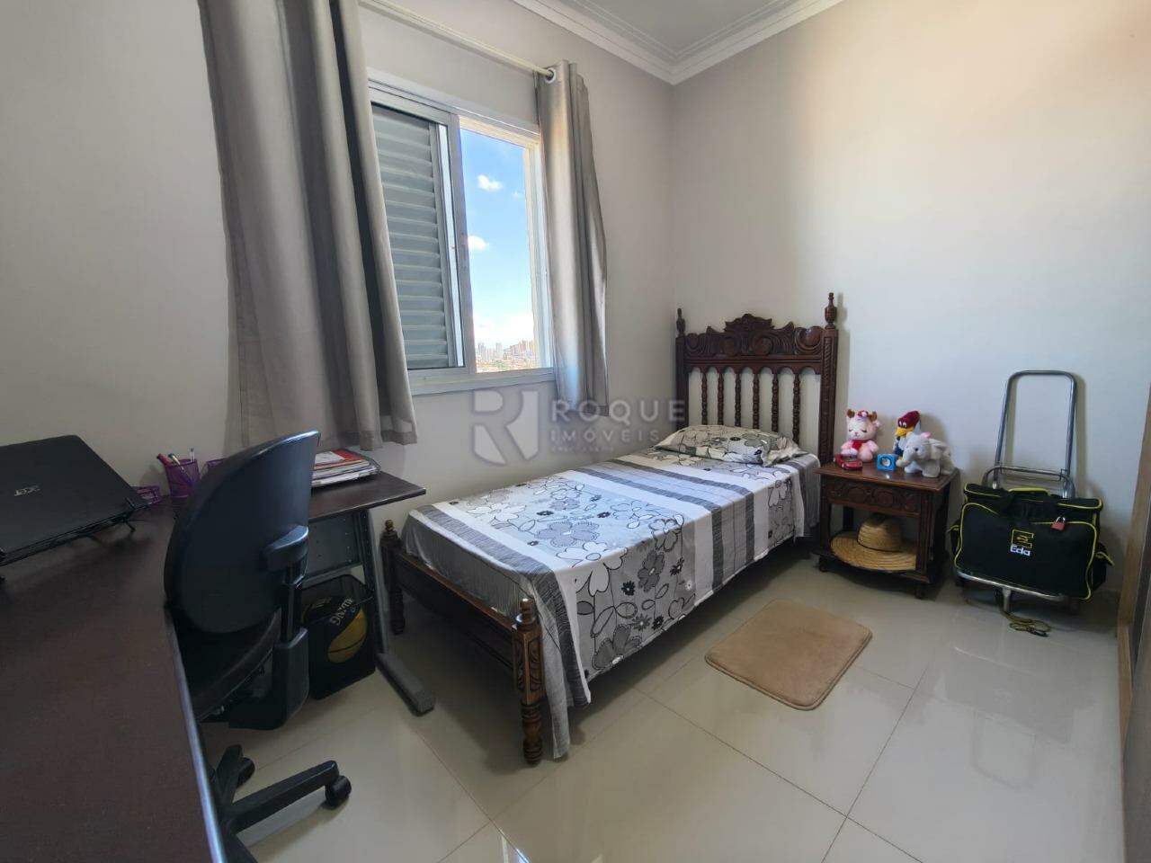 Apartamento à venda no bairro Desmembramento Oscar Antonio Breda: