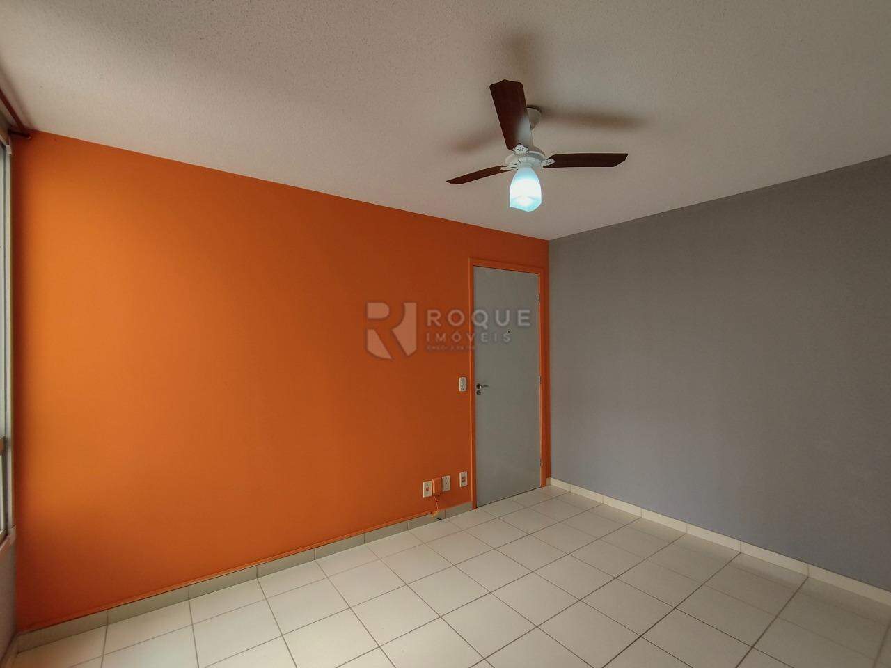 Apartamento à venda no bairro Residencial Rubi: Sala 