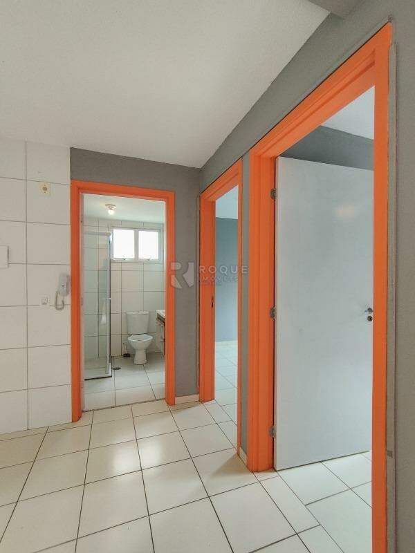 Apartamento à venda no bairro Residencial Rubi: Hall 