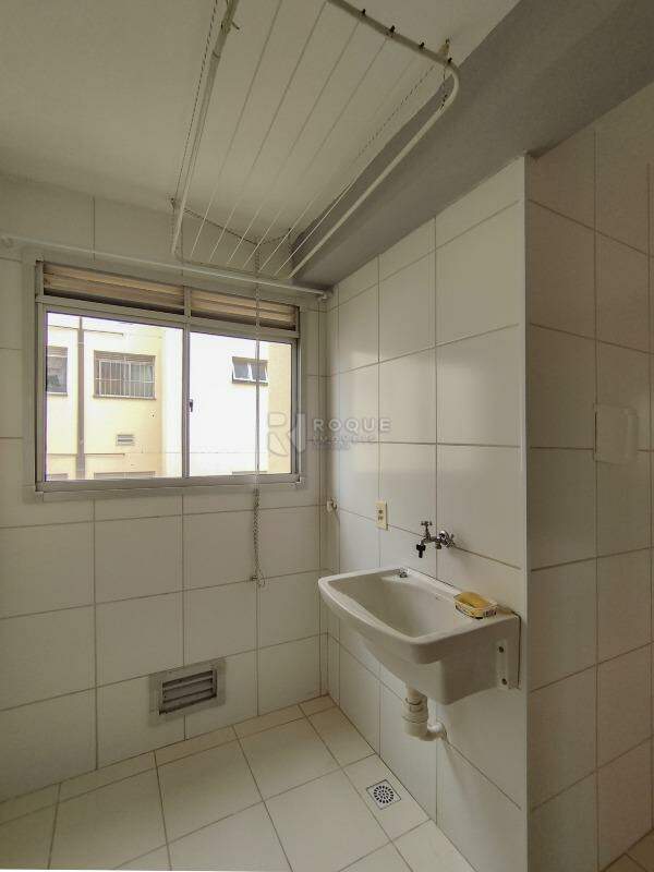 Apartamento à venda no bairro Residencial Rubi: Área de serviço 