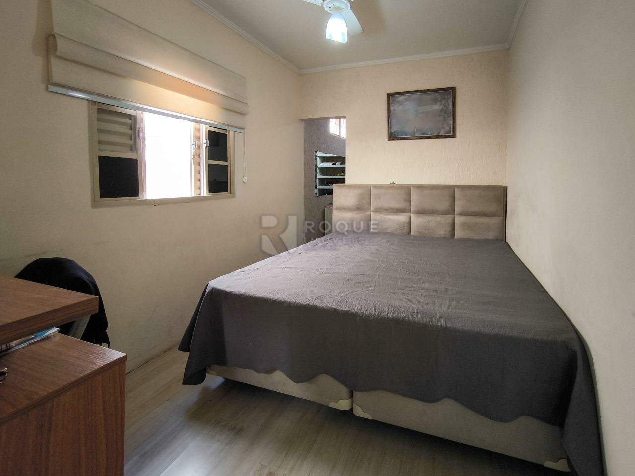 Casa Residencial à venda no bairro Jardim Ipanema: DORMITÓRIO 1