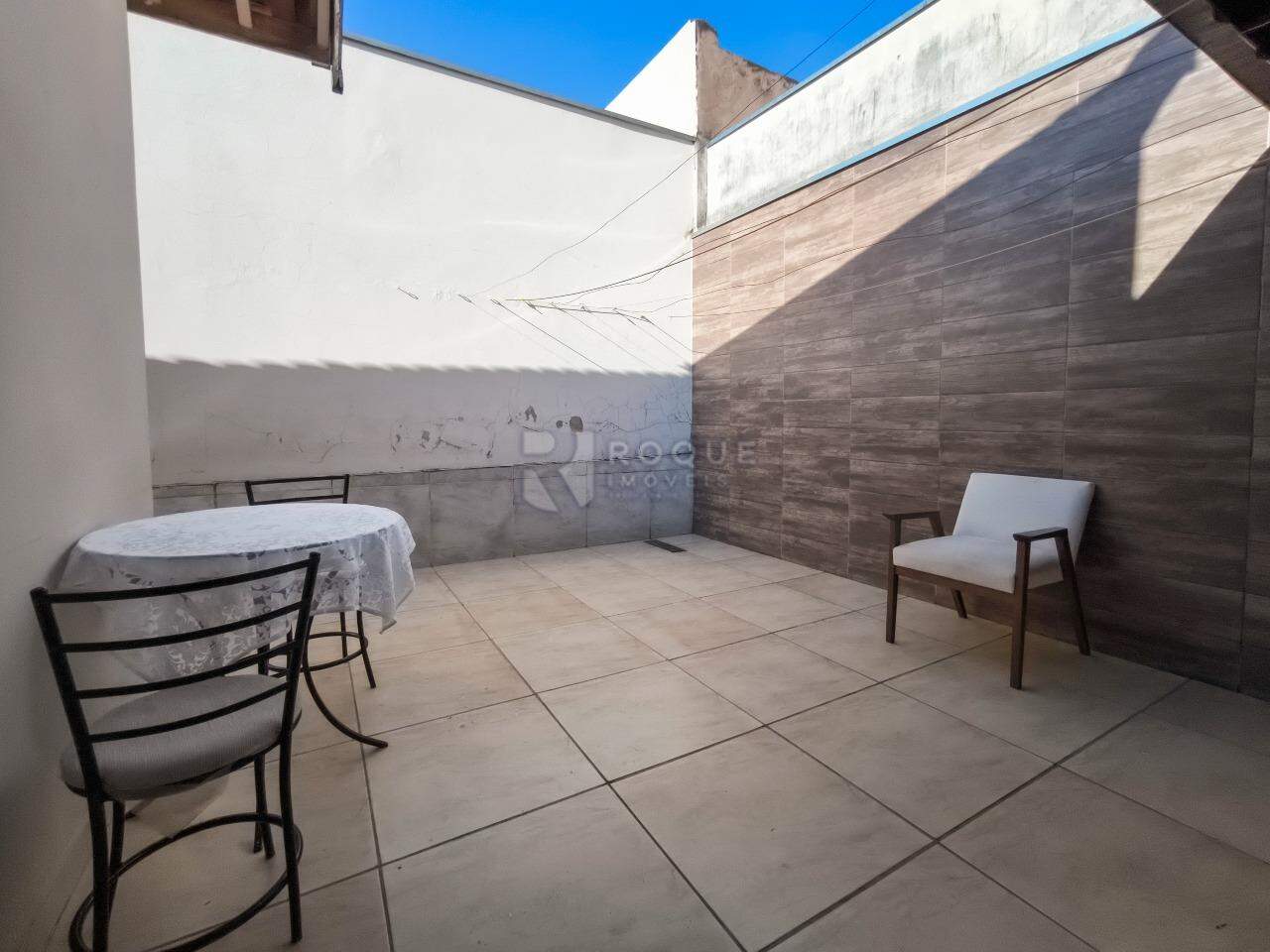 Casa Residencial à venda no bairro Jardim Ipanema: QUINTAL
