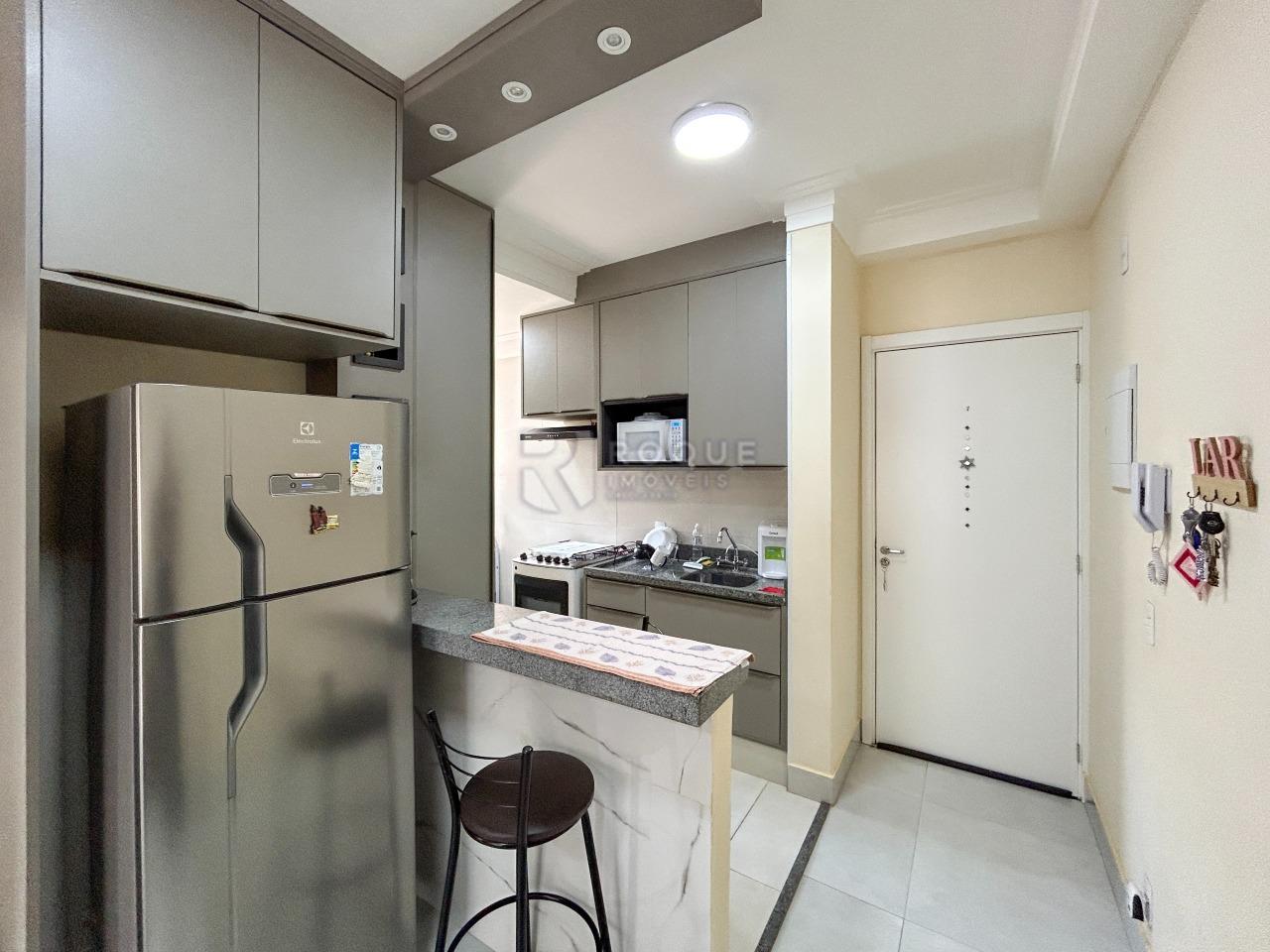 Apartamento para aluguel no bairro Vila Teixeira Marques: Sala / Cozinha 