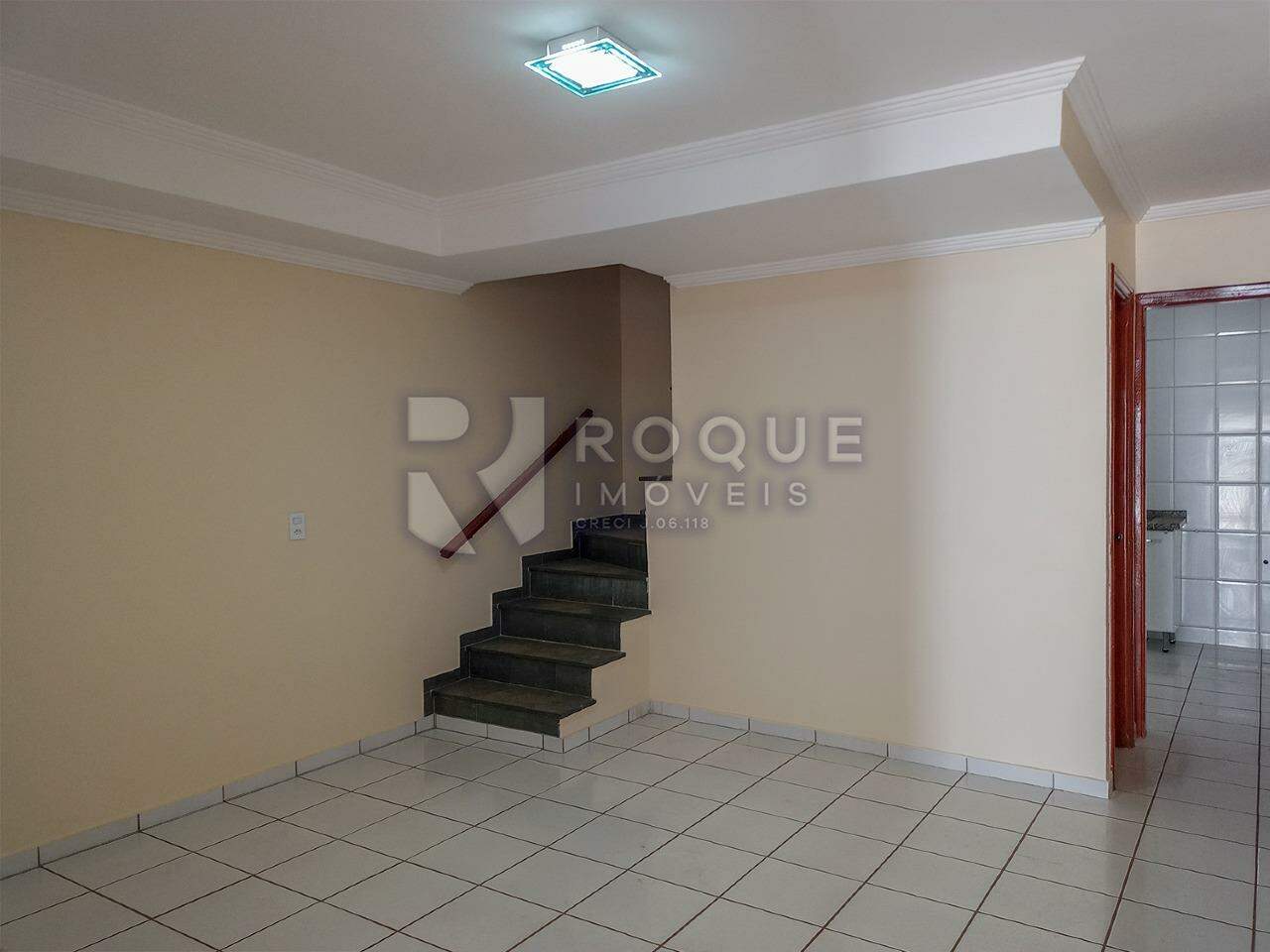 Casa Residencial à venda no bairro Jardim São Roque: Sala 