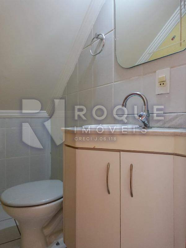 Casa Residencial à venda no bairro Jardim São Roque: Lavabo 