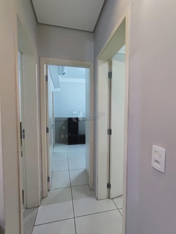 Apartamento para aluguel no bairro Desmembramento Oscar Antonio Breda: Hall