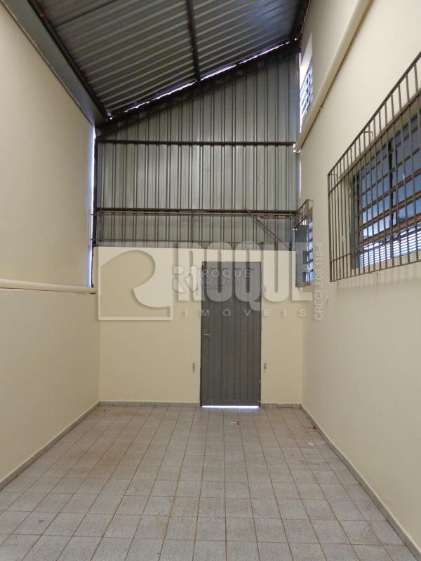 Barracão/Galpão à venda no bairro Jardim Residencial Granja Machado: Acesso lateral