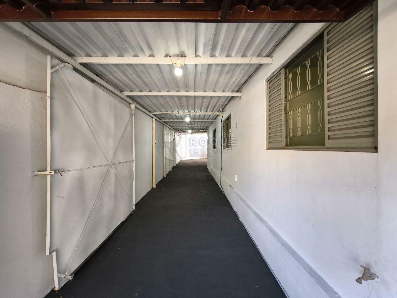 Casa Residencial à venda no bairro Vila Paulista: GARAGEM
