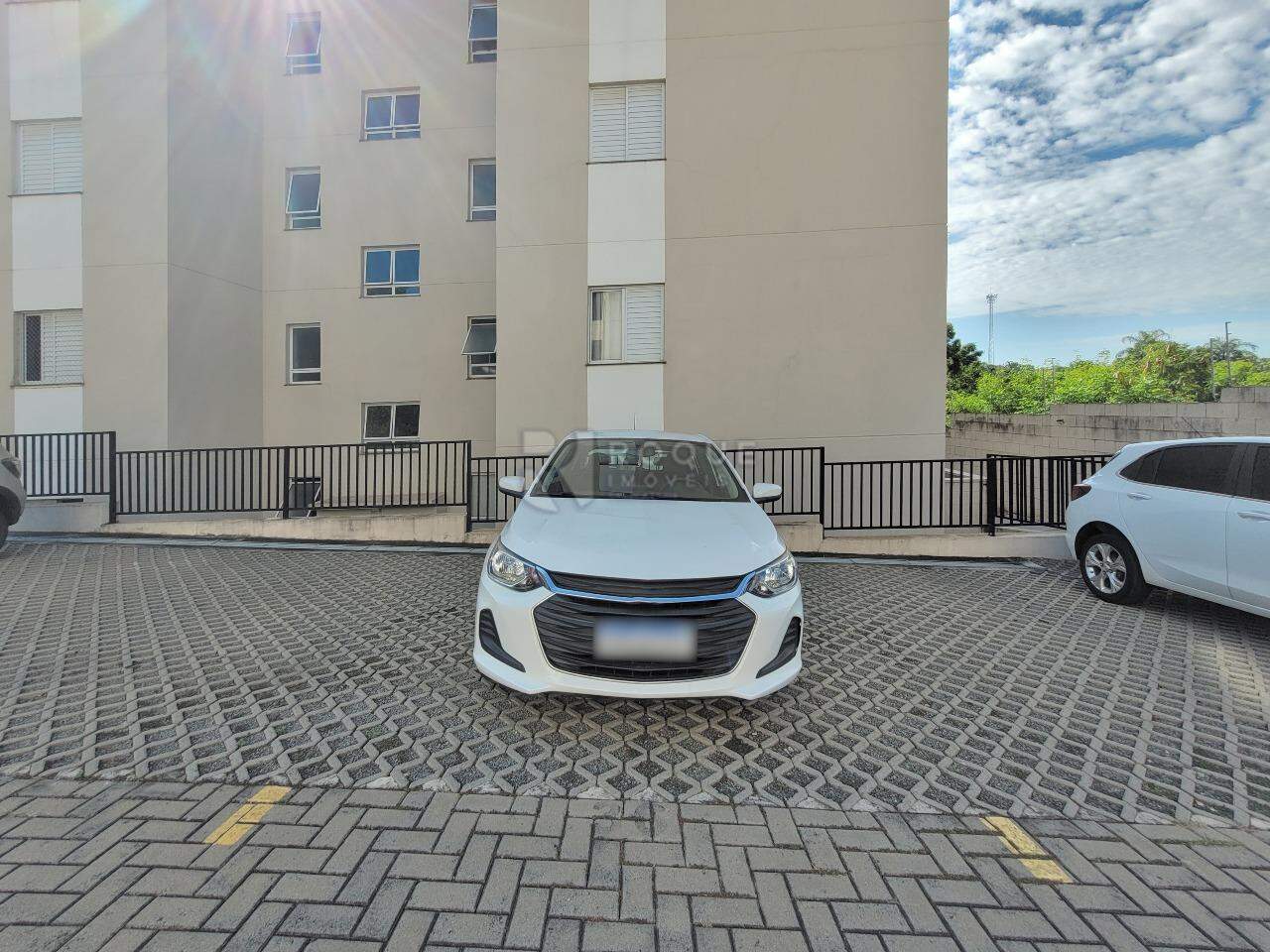 Apartamento à venda no bairro Vila Teixeira Marques: Vaga