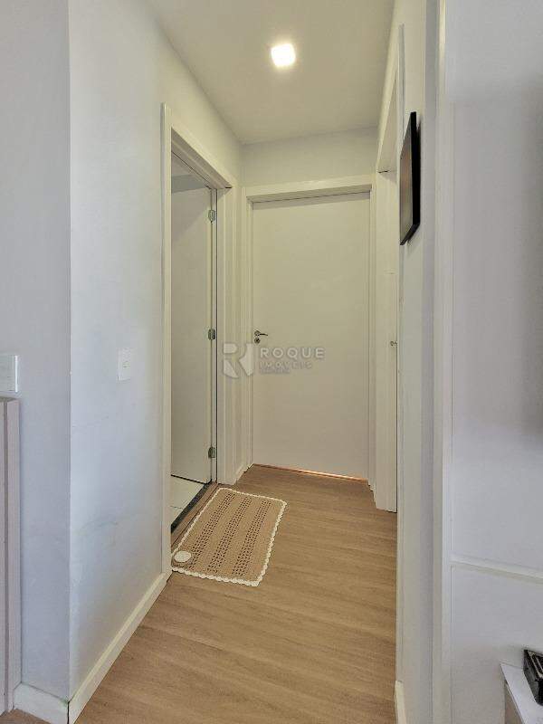 Apartamento à venda no bairro Vila Teixeira Marques: Hall
