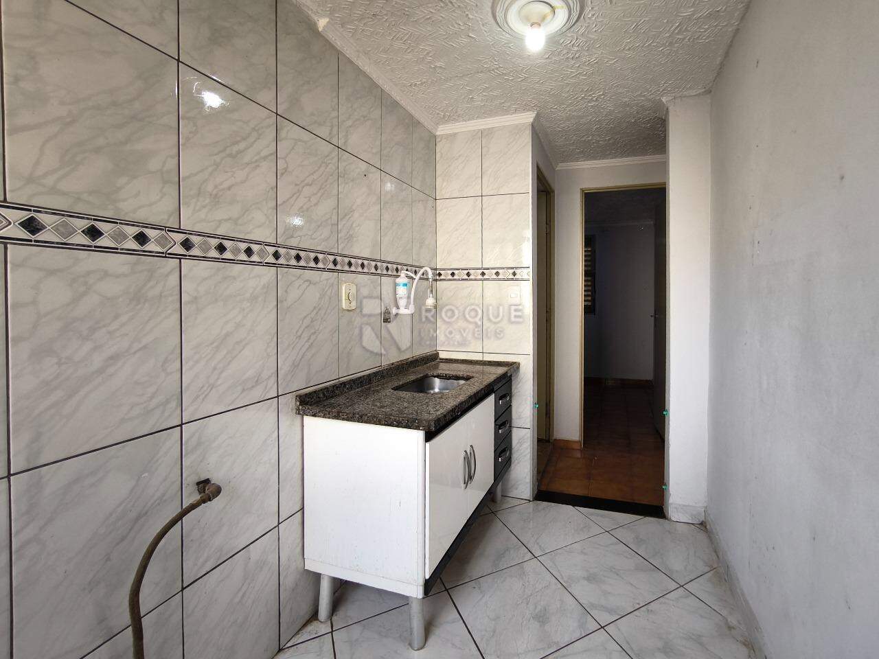 Apartamento à venda no bairro Jardim Olga Veroni: COZINHA