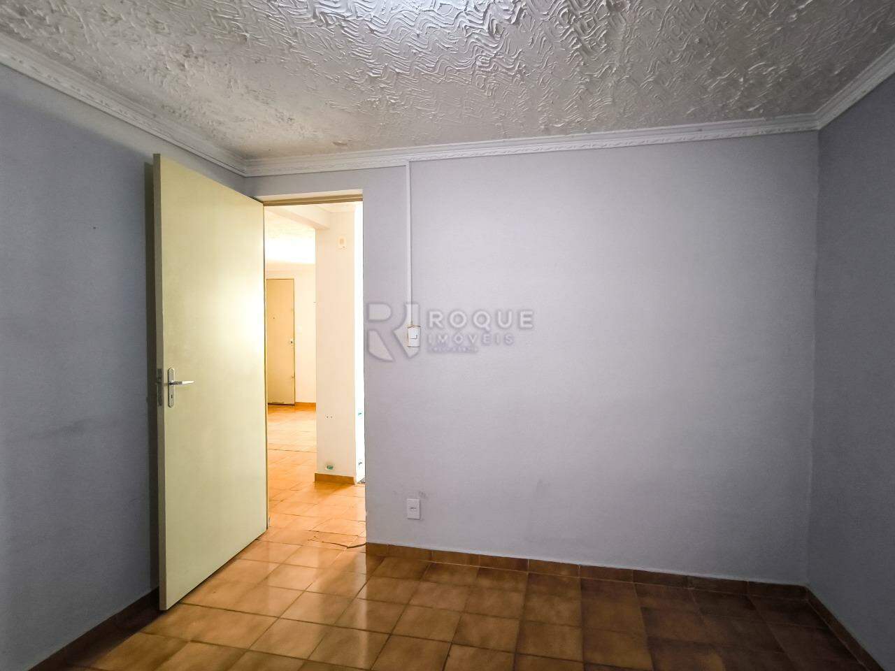 Apartamento à venda no bairro Jardim Olga Veroni: DORMITÓRIO 2