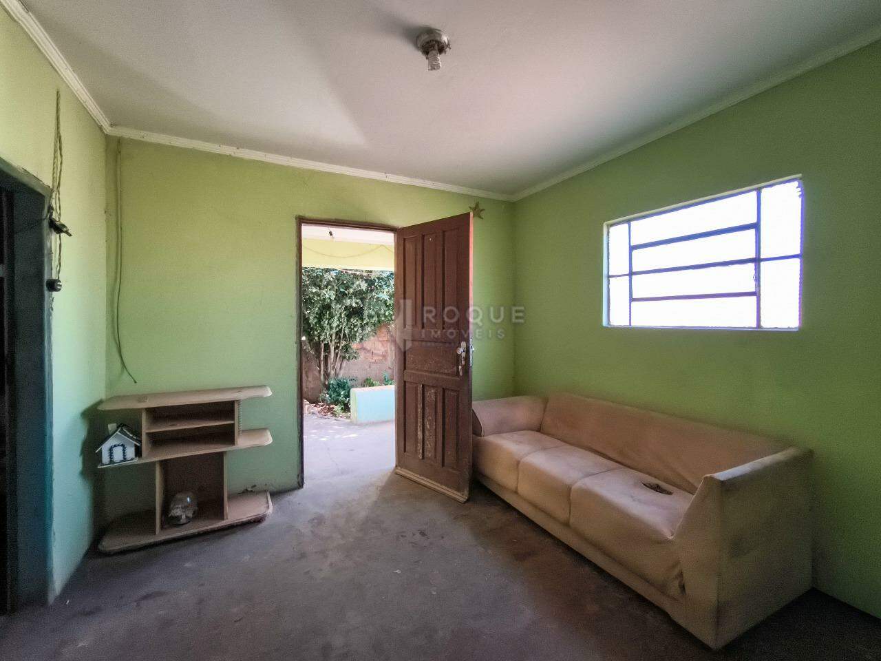 Casa Residencial à venda no bairro Jardim Nova Suiça: SALA DE ESTAR