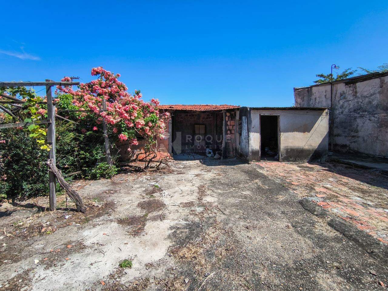 Casa Residencial à venda no bairro Jardim Nova Suiça: QUINTAL