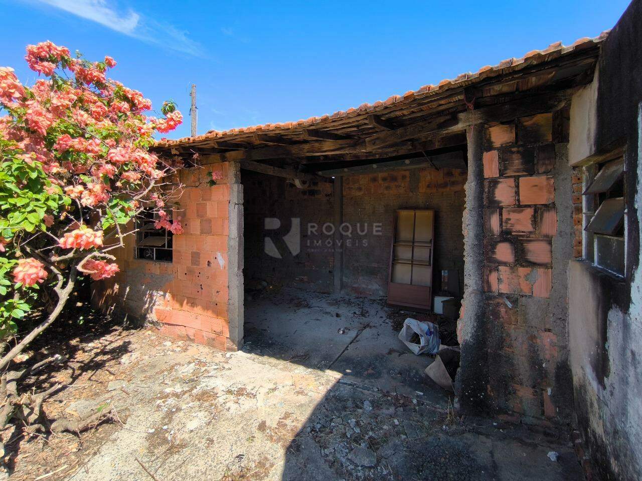 Casa Residencial à venda no bairro Jardim Nova Suiça: DESPEJO