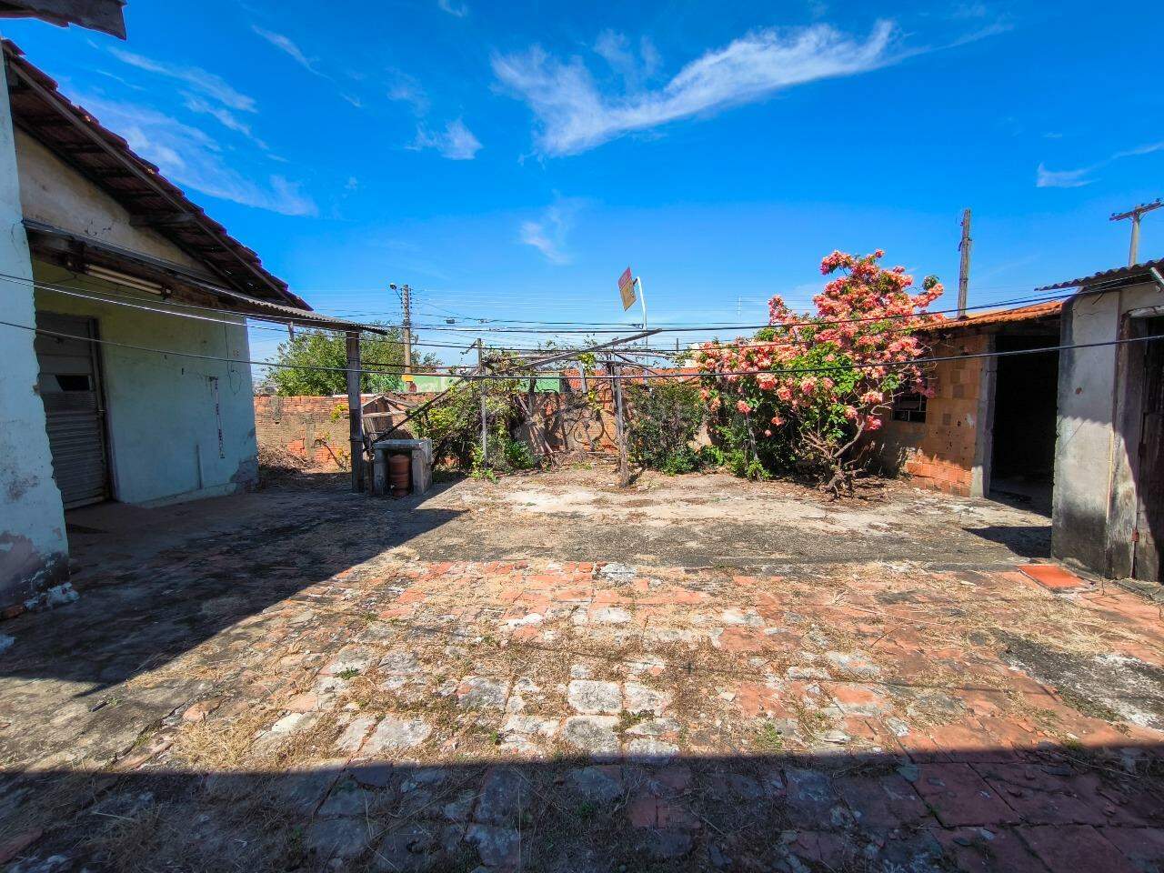 Casa Residencial à venda no bairro Jardim Nova Suiça: QUINTAL