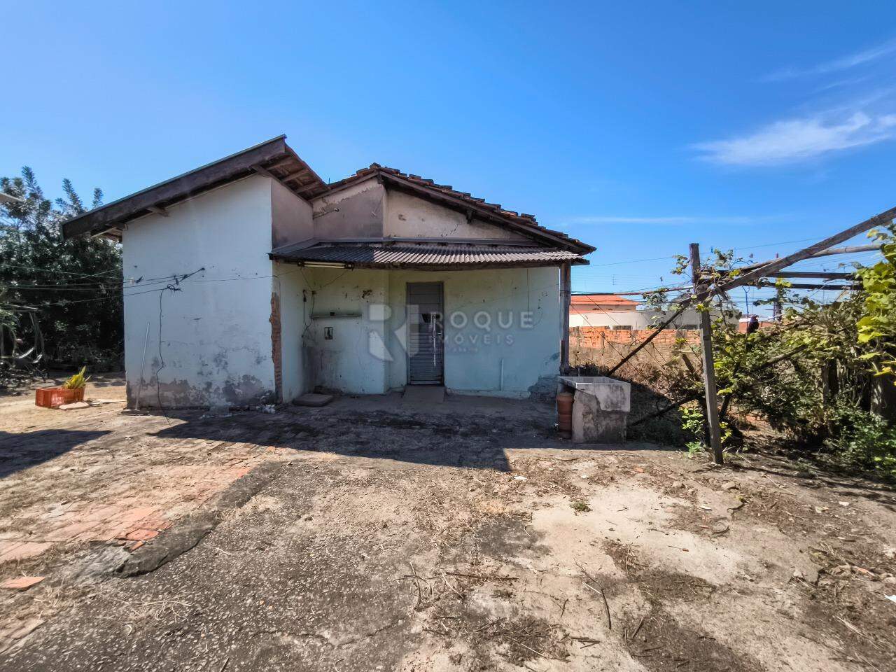Casa Residencial à venda no bairro Jardim Nova Suiça: FUNDOS