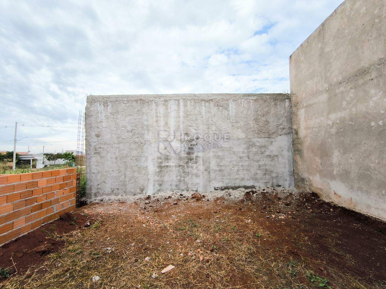 Terreno à venda no bairro Residencial Colinas do Engenho II: 