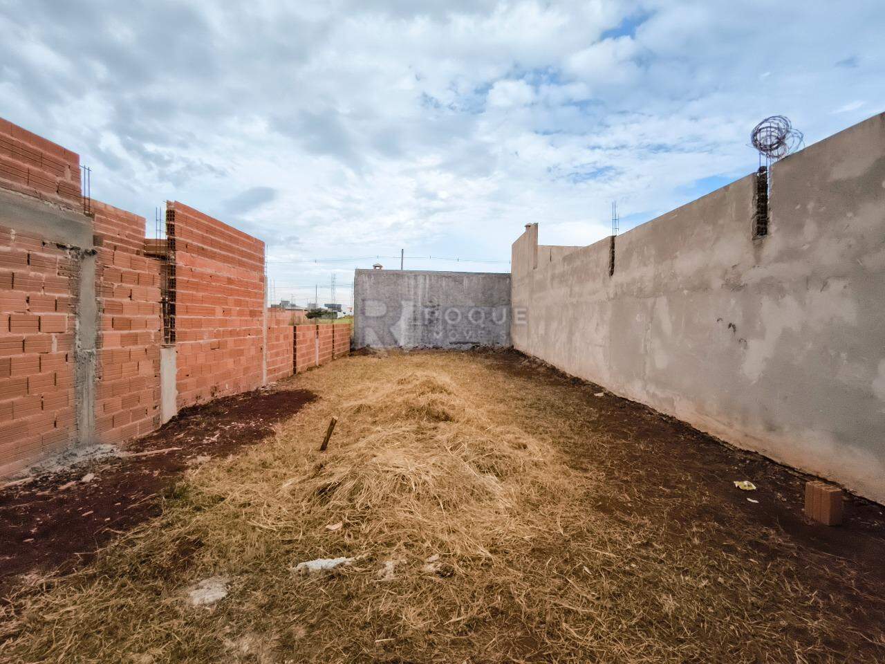Terreno à venda no bairro Residencial Colinas do Engenho II: 
