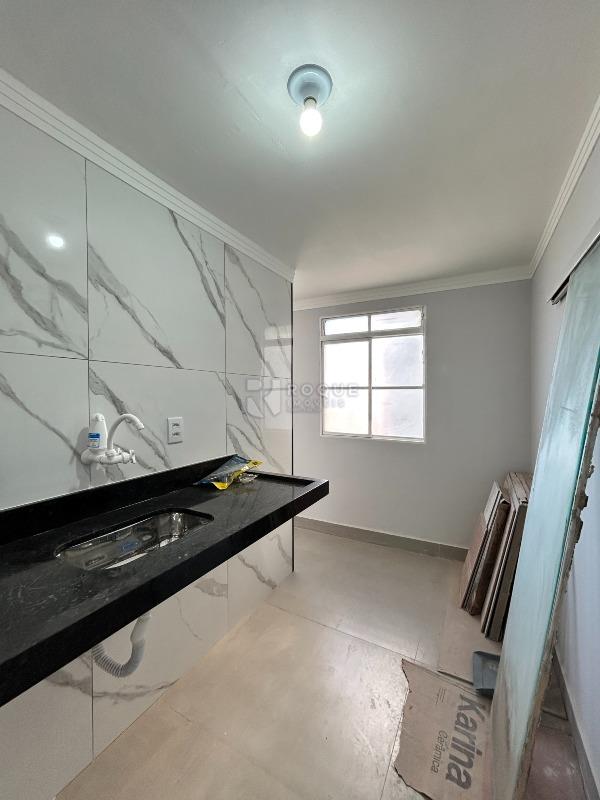 Apartamento para aluguel no bairro Jardim Olga Veroni: Cozinha 