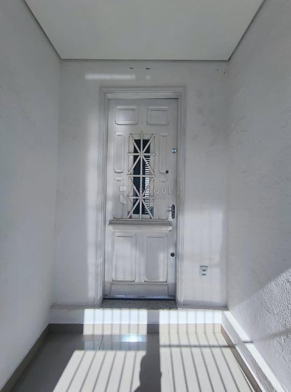 Casa Residencial para aluguel no bairro Centro: Hall de entrada