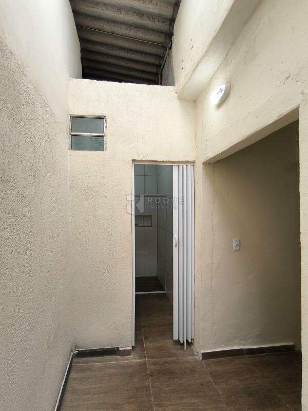 Casa Residencial à venda no bairro Jardim São Lourenço: ÁREA DE SERVIÇO