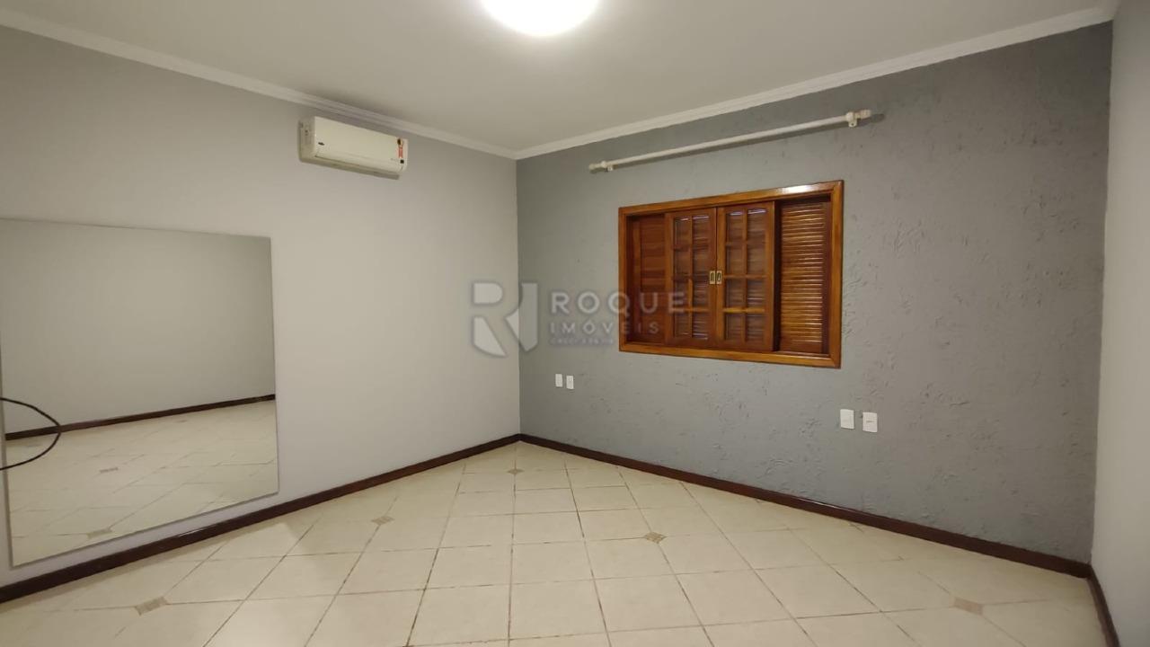 Casa em condomínio para aluguel no bairro Parque Egisto Ragazzo: 