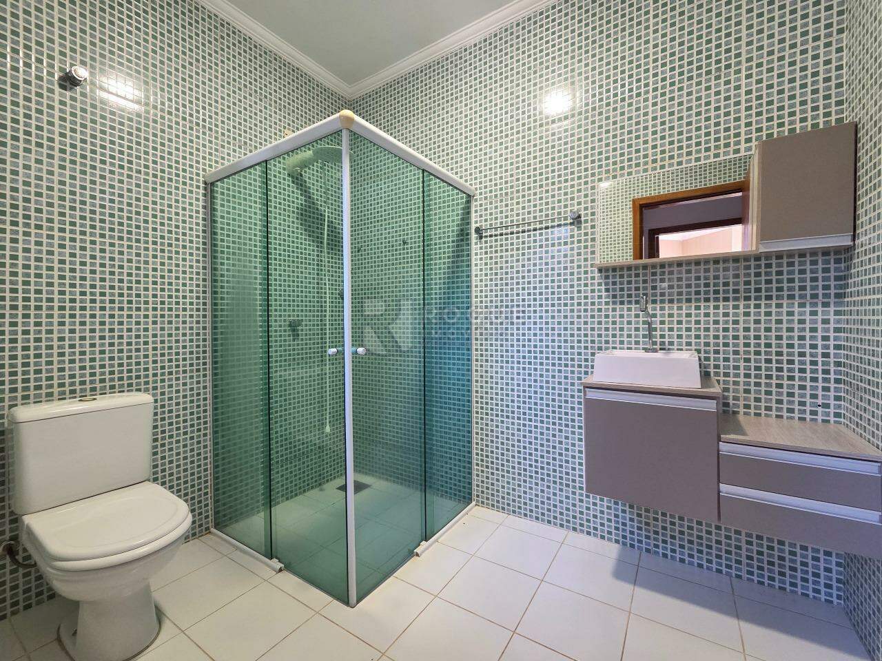 Casa em condomínio para aluguel no bairro Parque Egisto Ragazzo: WC social 