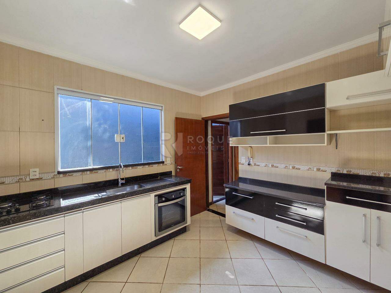 Casa em condomínio para aluguel no bairro Parque Egisto Ragazzo: Cozinha 
