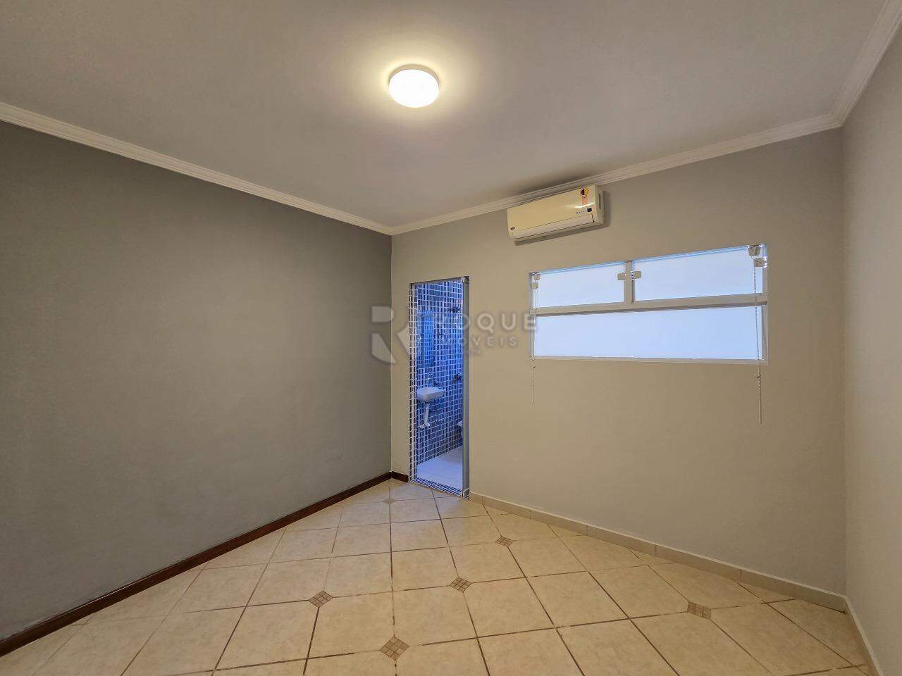 Casa em condomínio para aluguel no bairro Parque Egisto Ragazzo: Dormitório 3 suíte 