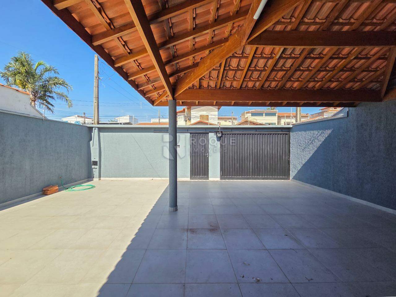 Casa em condomínio para aluguel no bairro Parque Egisto Ragazzo: Garagem