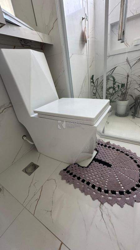 Apartamento à venda no bairro Jardim do Lago: BANHEIRO