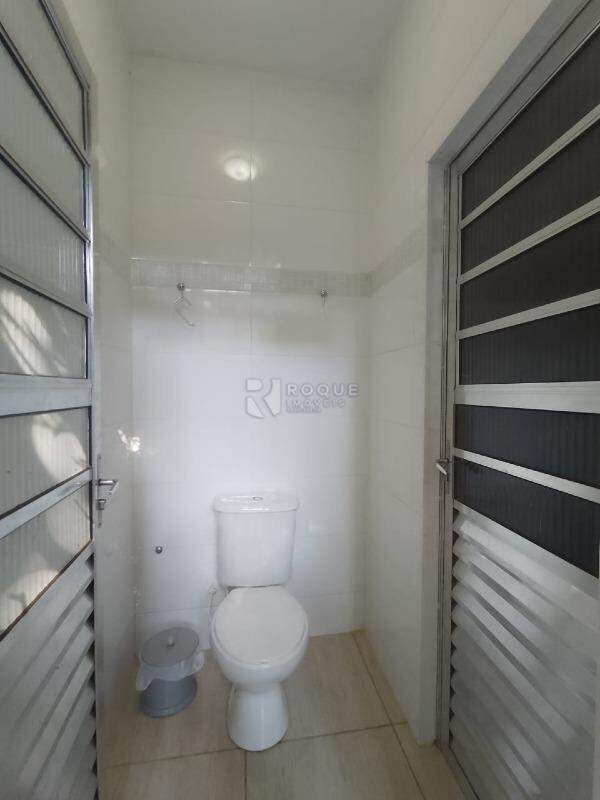 Chácara à venda no bairro Graminha: WC externo